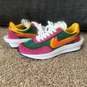 Nike Sacai Waffle Pine Green